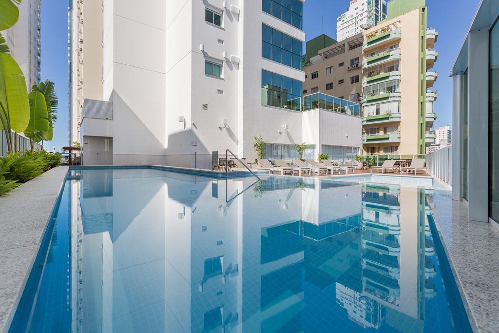 Apartamento no Ed. Eleganza Tower em Balneário Camboriú - foto 9